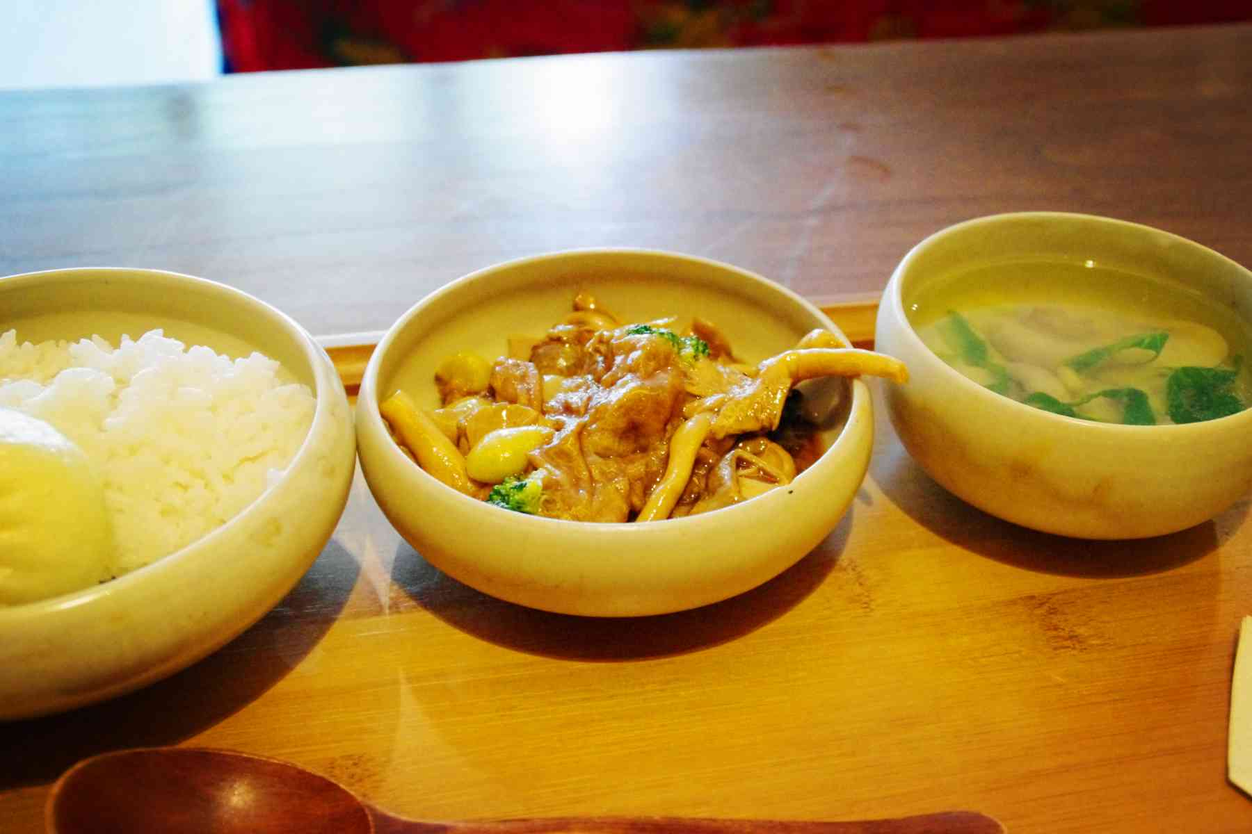 1448938412649541.jpg 20140319153434_336171182.jpg