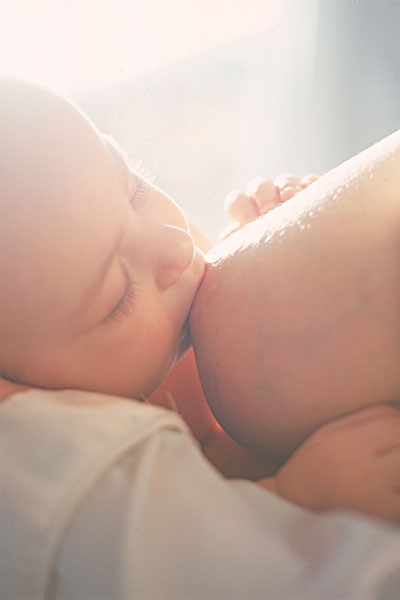 乳頭破裂還能喂奶嗎 喂奶前要清洗乳頭嗎 乳頭破裂還能喂奶嗎 喂奶前要清洗乳頭嗎