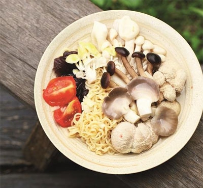 ?蚵仔湯抗痘、泡菜拌飯助睡眠 10款排毒抗發(fā)炎菜單