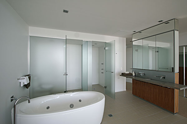 冰箱、衣柜里長霉怎么辦