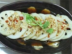 芝麻藕片調(diào)理缺鐵性貧血 芝麻藕片調(diào)理缺鐵性貧血