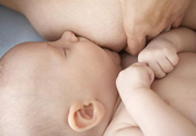 母乳對母親與寶寶有什么好處