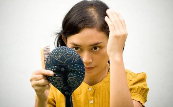 怎么看頭發(fā)油性還是干性 健康6大指標 怎么看頭發(fā)油性還是干性 健康6大指標