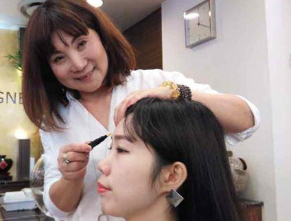 怎么看頭發(fā)油性還是干性 健康6大指標 怎么看頭發(fā)油性還是干性 健康6大指標