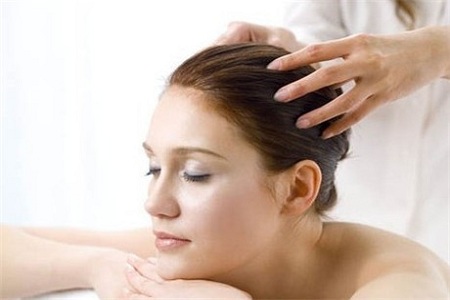 頭發(fā)干枯毛躁怎么辦?從頭皮開始保養(yǎng) 頭發(fā)干枯毛躁怎么辦?從頭皮開始保養(yǎng)