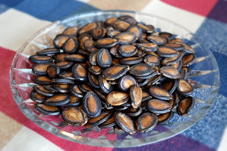 西瓜子上火嗎?西瓜子的功效與作用 西瓜子上火嗎?西瓜子的功效與作用