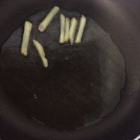 墨魚(yú)豬肚湯的功效作用?怎么制作? 墨魚(yú)豬肚湯的功效作用?怎么制作?