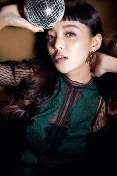 輕度煙燻 蜜桃唇派對彩妝 輕度煙燻 蜜桃唇派對彩妝