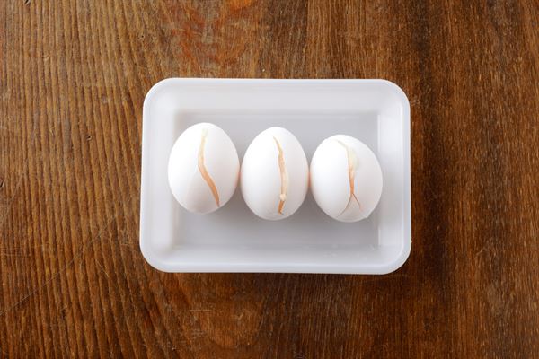 雞蛋還能這樣吃?動(dòng)手制作酪梨鑲嵌冷凍蛋 雞蛋還能這樣吃?動(dòng)手制作酪梨鑲嵌冷凍蛋