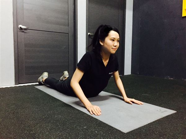 美女穆熙妍秀腹肌 教練教你8招搞定 美女穆熙妍秀腹肌 教練教你8招搞定