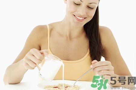 經(jīng)常熬夜的人吃什么好?早餐搭配高蛋白 經(jīng)常熬夜的人吃什么好?早餐搭配高蛋白