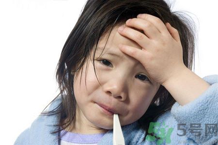 寶寶發(fā)燒怎么辦?這樣做菜正確... 寶寶發(fā)燒怎么辦?這樣做菜正確...