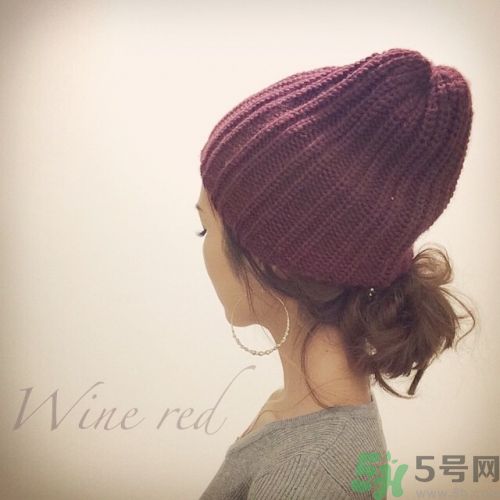 女士蓬松發(fā)型推薦 女士蓬松發(fā)型推薦