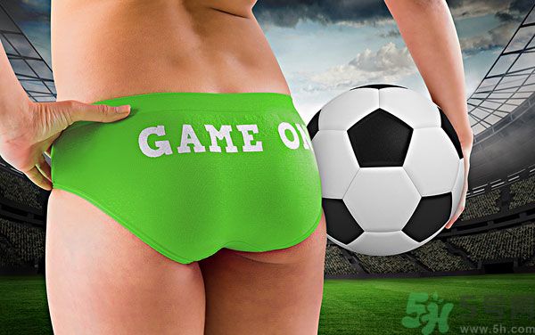 11歲女孩屁股大是什么原因 11歲女孩屁股大正常嗎 11歲女孩屁股大是什么原因 11歲女孩屁股大正常嗎