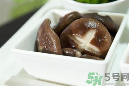 湯圓怎么吃不會胖?搭配無糖綠茶和烏龍茶好 湯圓怎么吃不會胖?搭配無糖綠茶和烏龍茶好