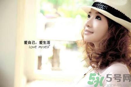 你夠愛(ài)自己?jiǎn)?從這8點(diǎn)看出你是否愛(ài)自己 你夠愛(ài)自己?jiǎn)?從這8點(diǎn)看出你是否愛(ài)自己