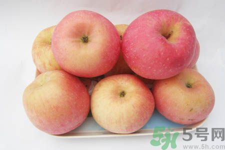 蘋果什么時(shí)候吃最好 吃蘋果的最佳時(shí)間 蘋果什么時(shí)候吃最好 吃蘋果的最佳時(shí)間