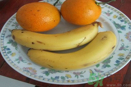 橙子和什么一起榨汁最好?橙子和什么榨汁有營養(yǎng) 橙子和什么一起榨汁最好?橙子和什么榨汁有營養(yǎng)