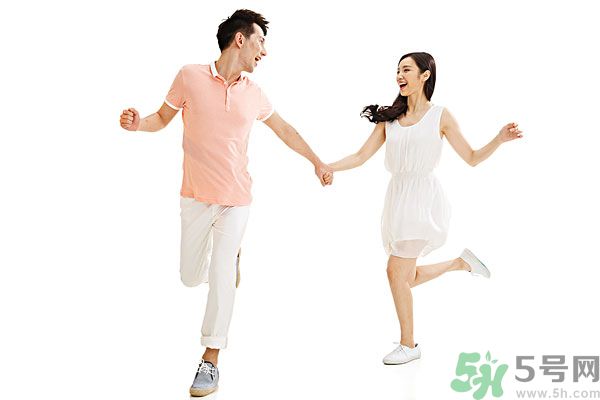 女生總說自己胖為什么 女友不胖卻總說自己胖怎么辦 女生總說自己胖為什么 女友不胖卻總說自己胖怎么辦