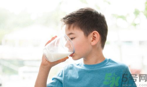 我14歲為什么才1米5 14歲怎么長(zhǎng)高 我14歲為什么才1米5 14歲怎么長(zhǎng)高