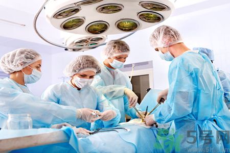 男性為什么會(huì)出現(xiàn)包莖?包莖過長(zhǎng)要做手術(shù)嗎?