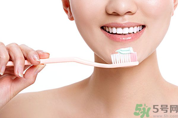 小孩子口腔潰瘍怎么辦？5歲孩子得了口腔潰瘍怎么辦？