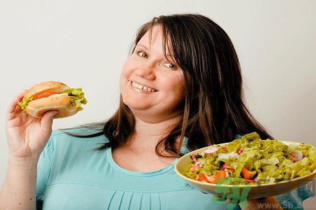 胃食道逆流的癥狀 胃食道逆流怎么辦 胃食道逆流的癥狀 胃食道逆流怎么辦