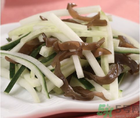 高血壓可以吃黑木耳嗎？木耳降血壓的做法有哪些？