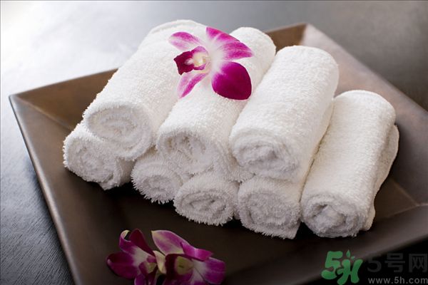 浴巾多久洗一次好？洗澡毛巾怎么洗干凈？