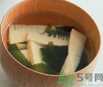 春天吃什么食物排肝毒？排肝毒吃什么最好？