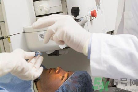 白內(nèi)障可以治愈嗎？白內(nèi)障癥狀有哪些？