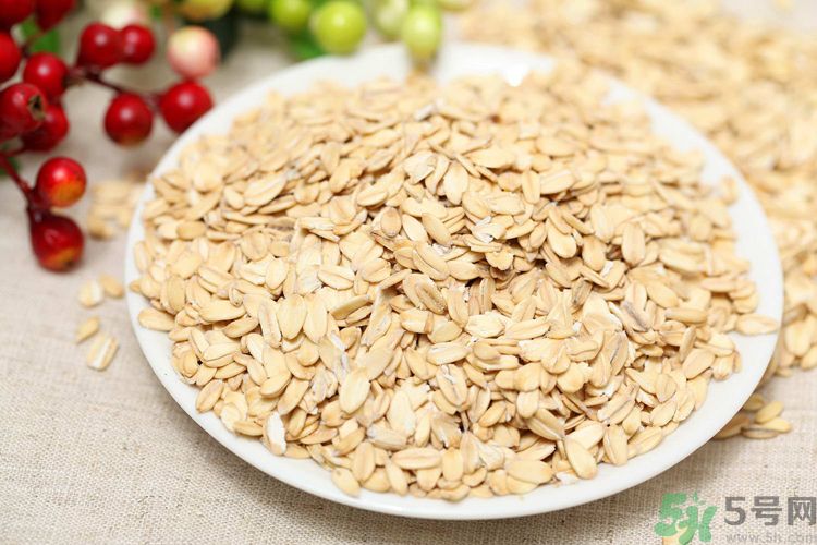 紅糖可以和燕麥一起吃嗎？燕麥片和紅糖吃起來(lái)什么好處？