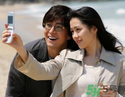 怎么樣才知道對(duì)方喜歡自己?jiǎn)幔肯矚g一個(gè)人會(huì)做什么？