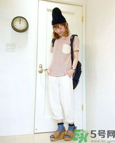 春天怎么穿出清新風(fēng)？日本女生的薩博涼鞋穿搭方法