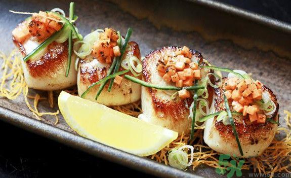 葡萄和扇貝能一起吃嗎？葡萄和扇貝一起吃好嗎？