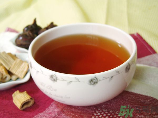 早上起床惡心想吐是怎么回事？起床惡心怎么辦？