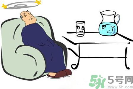 低血糖有什么癥狀？低血糖吃什么好得快？