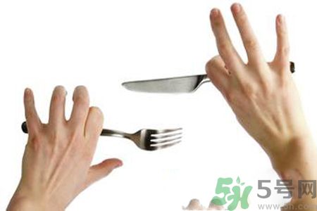 吃西餐刀叉怎么拿？吃西餐的正確方法是什么？