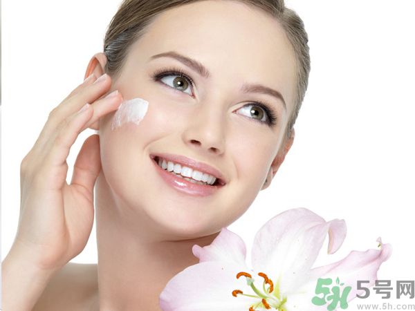 晚上怎樣護(hù)膚才是最好？晚上護(hù)膚的步驟有哪些?