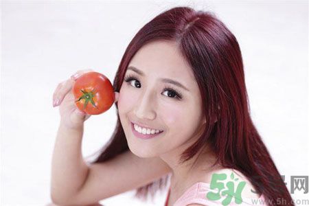 長(zhǎng)痘痘肌膚干燥怎么辦？肌膚干燥吃什么食物好？