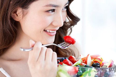 剖腹產(chǎn)后能吃蘋果嗎？剖腹產(chǎn)后能吃什么水果？