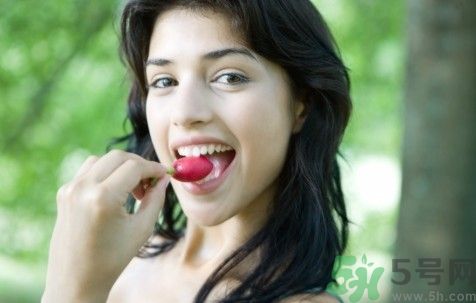 剖腹產(chǎn)后能吃蘋果嗎？剖腹產(chǎn)后能吃什么水果？