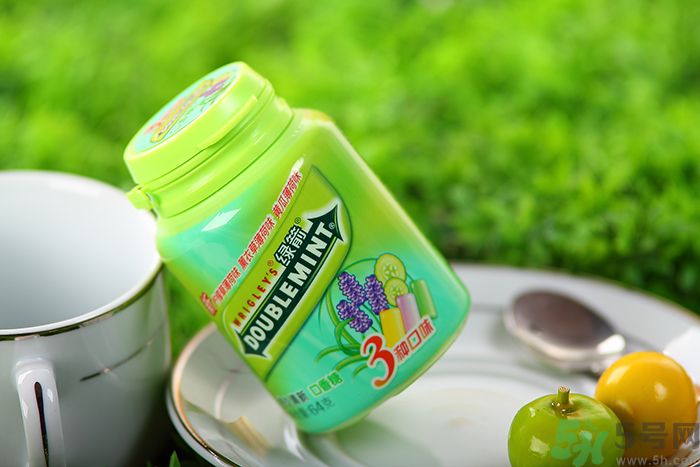 口香糖咽下去怎么辦？口香糖粘在衣服上怎么辦？