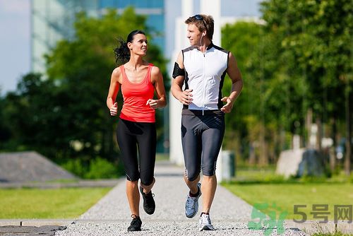 得了脂肪肝該怎么治？脂肪肝對人體危害有多大？