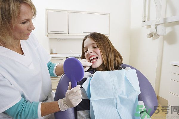 18歲還能戴牙套嗎？戴牙套真的能瘦臉改變臉型嗎？