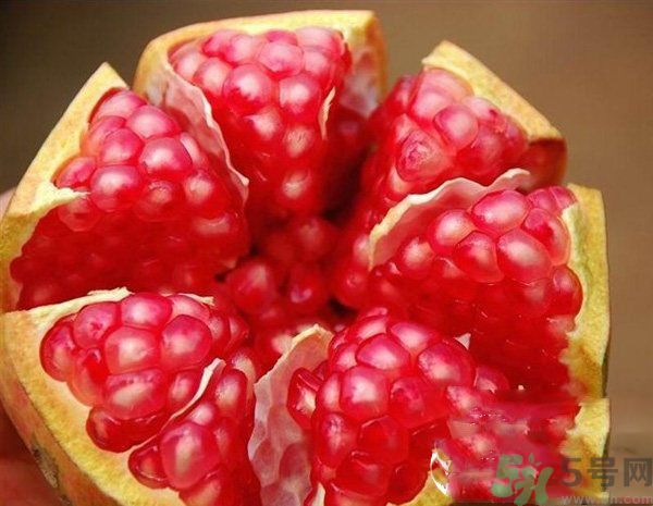 吃新鮮水果能抗皺嗎？防皺紋要吃什么？