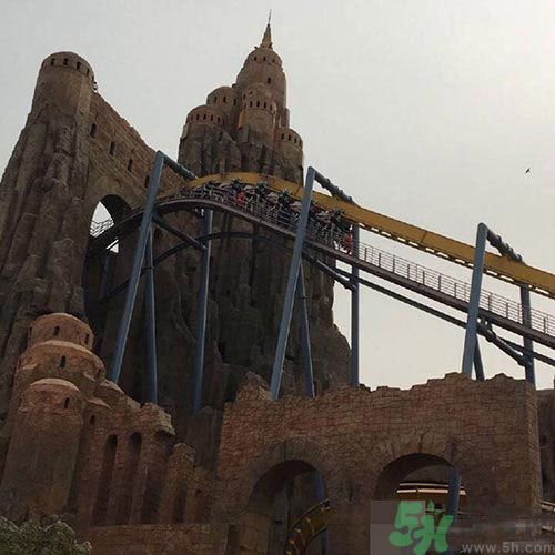 北京過山車懸掛高空 出門游玩注意事項(xiàng)有哪些？