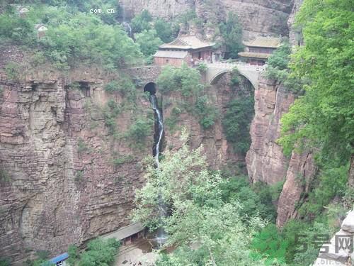 北京過山車懸掛高空 出門游玩注意事項(xiàng)有哪些？