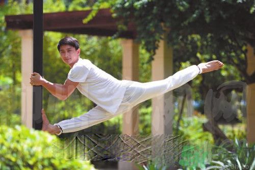 男人劈腿的表現(xiàn)有哪些？怎么判斷一個(gè)男人是否劈腿？