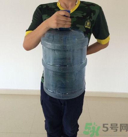 a4腰也叫水桶腰是什么意思？a4腰也叫水桶腰圖片？ 